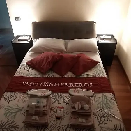 Smiths & Herreros * Genua